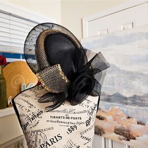 VTG Deborah New York Black & Gold Embellished Mesh Glamour Hat.